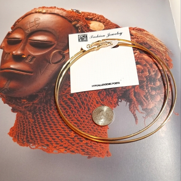 NOS HUGE HOOP EARRINGS - Picture 2 of 4